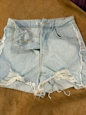 ZARA Light Wash High-Waist Distressed Denim Shorts